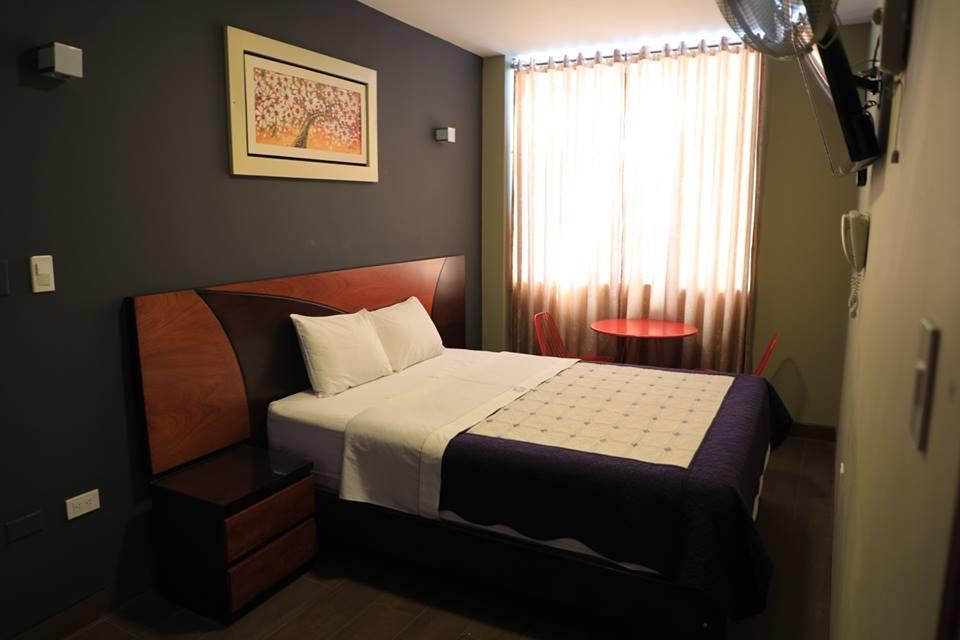 צ'יקלאיו Hotel Vicente De La Vega מראה חיצוני תמונה